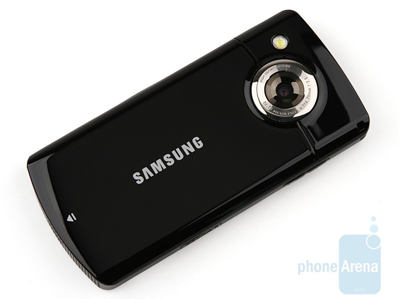 Samsung-OMNIA-HD-Review-Design-02