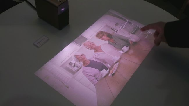 Xperia projector (6)